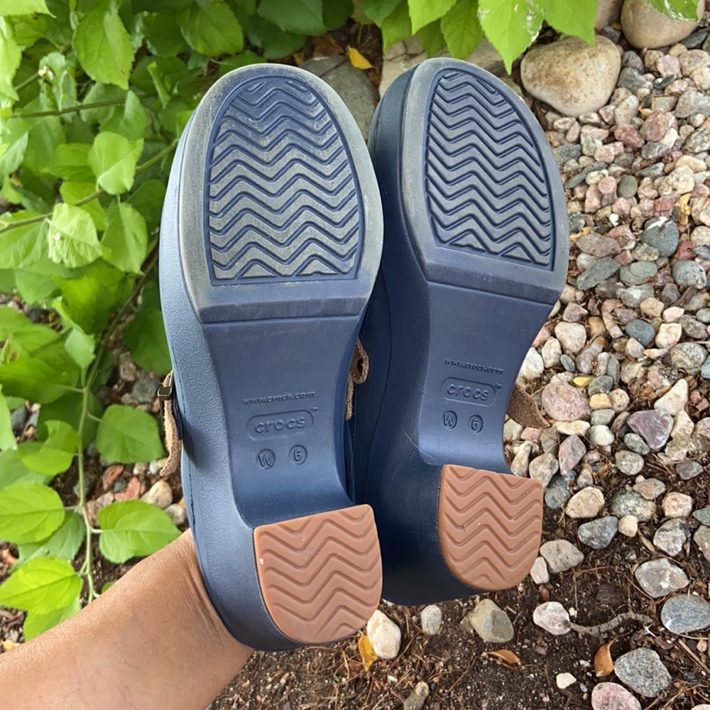 🛑SOLD🛑Crocs Clogs - Picture 4 of 6